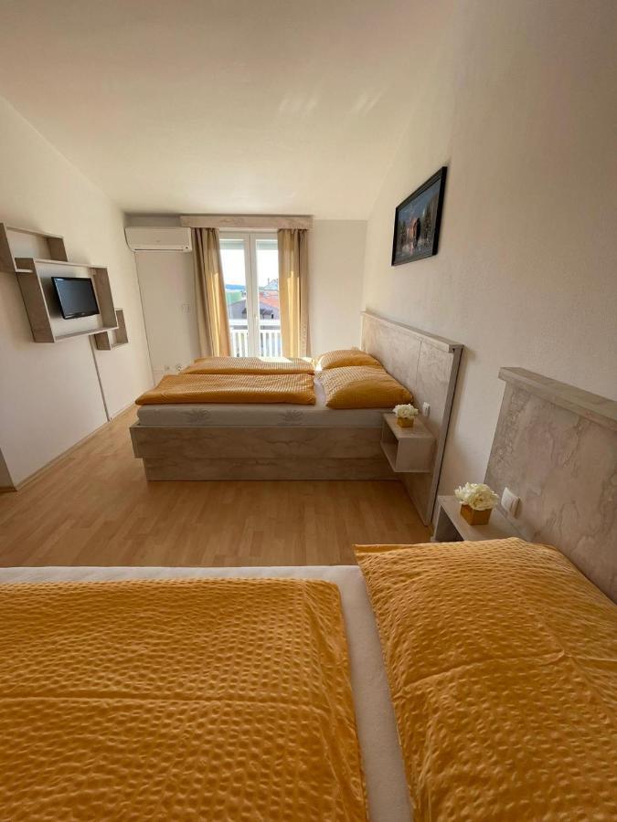 מדולין Villa Nikolina מראה חיצוני תמונה