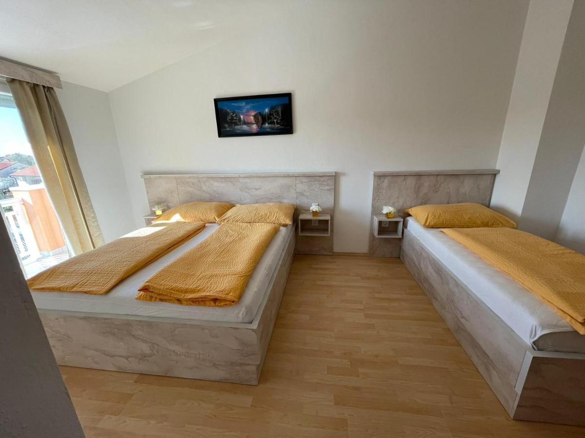 מדולין Villa Nikolina מראה חיצוני תמונה