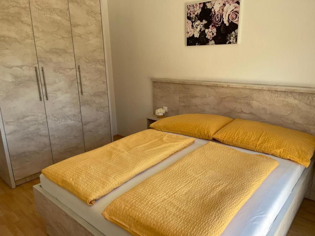 מדולין Villa Nikolina מראה חיצוני תמונה