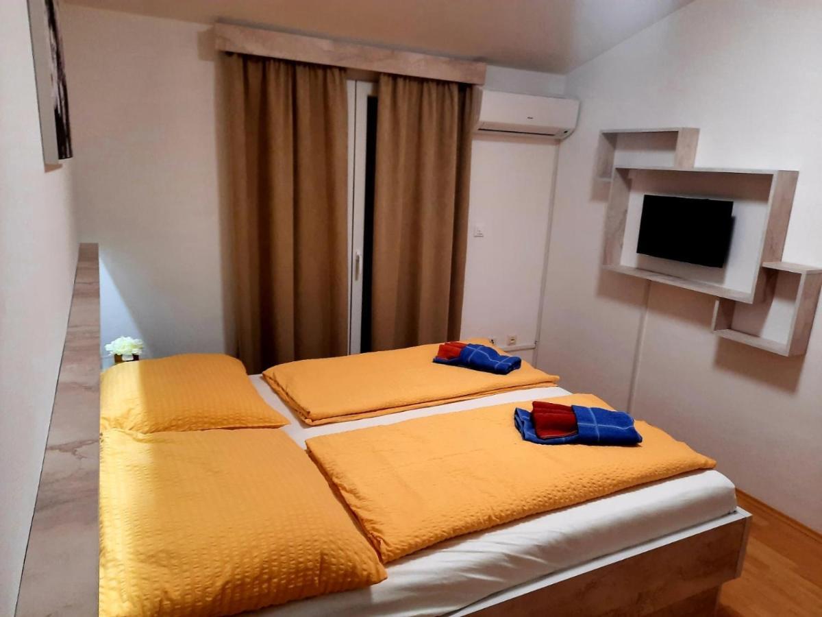 מדולין Villa Nikolina מראה חיצוני תמונה