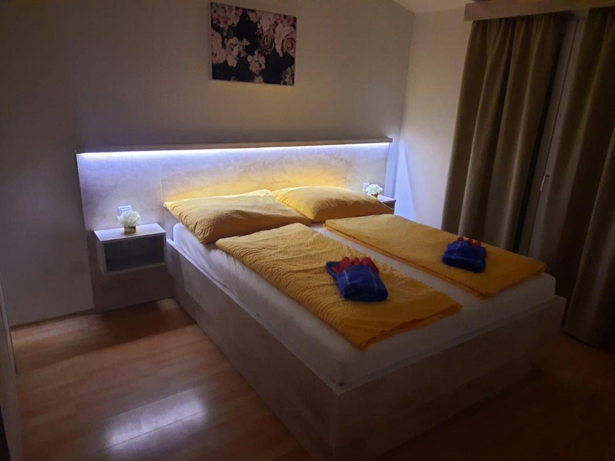 מדולין Villa Nikolina מראה חיצוני תמונה